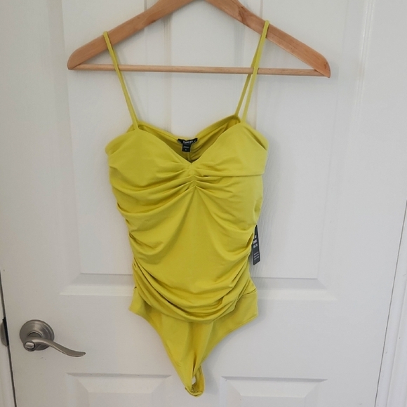 Express Light Yellow Body Contour Ruched Bodysuit Top Small - Picture 2 of 7